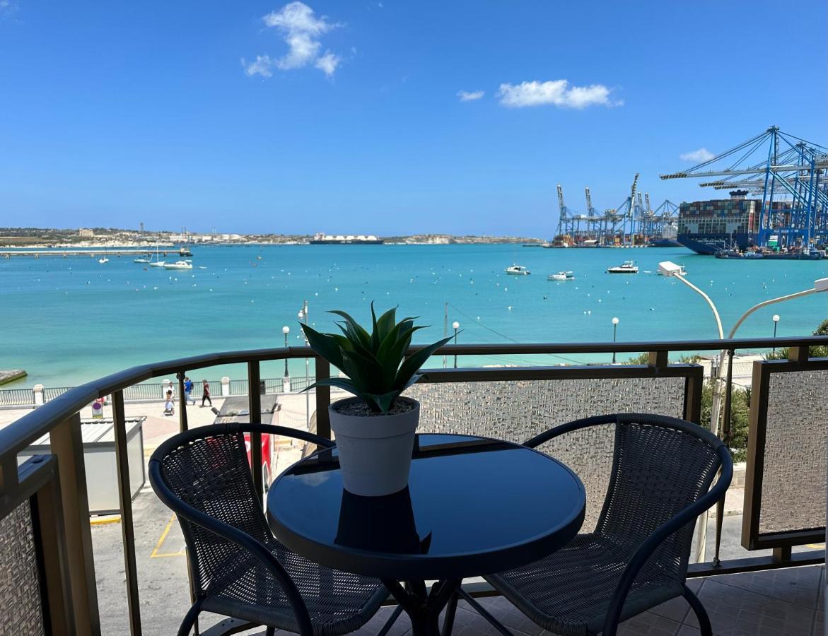 The Beach House Birżebbuġa Екстериор снимка