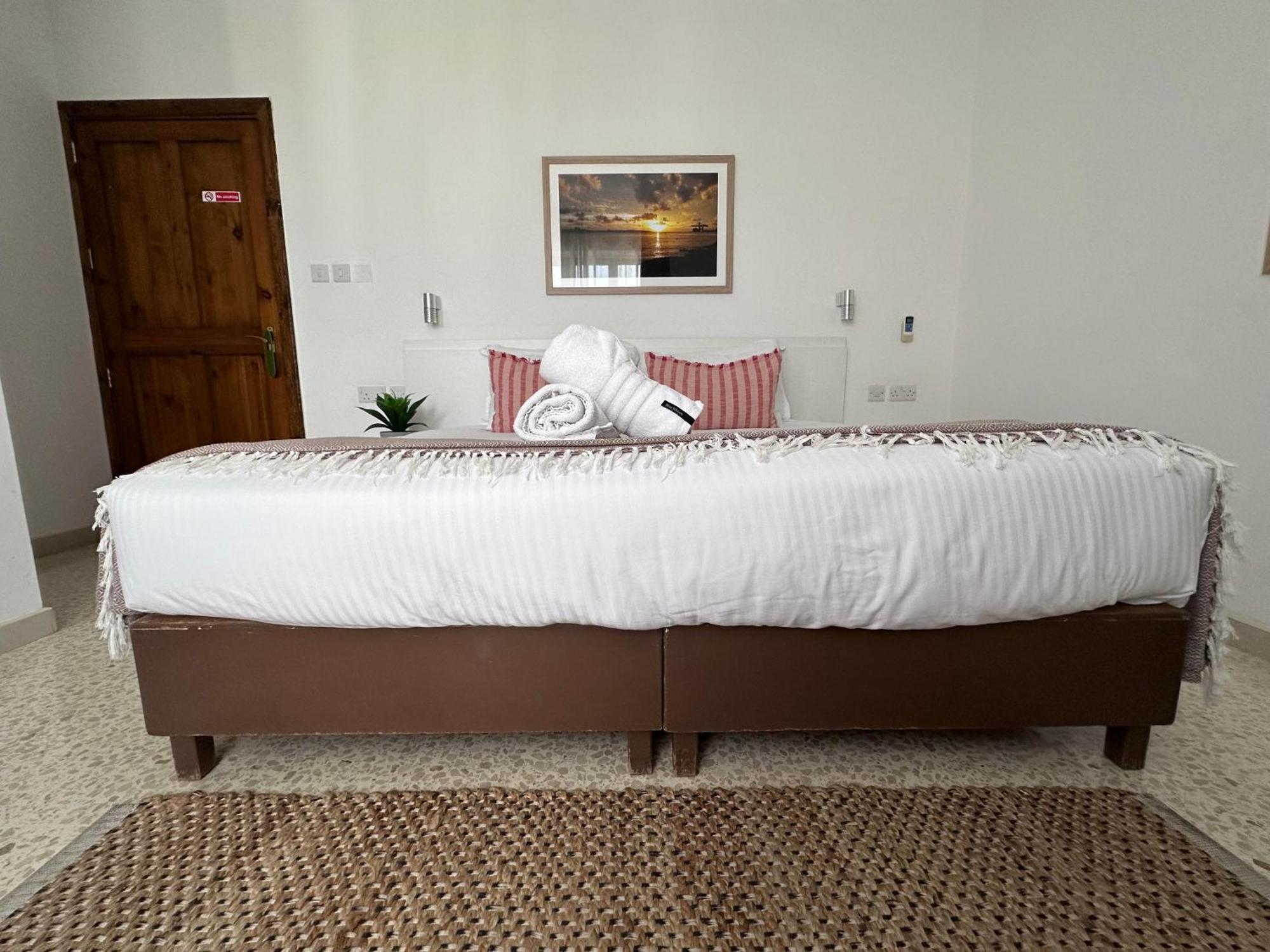 The Beach House Birżebbuġa Екстериор снимка
